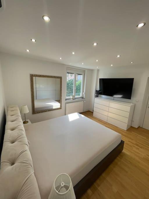 Moderne Wohnung In Der Naehe Vom Parndorf Outlet! Брукнойдорф Экстерьер фото