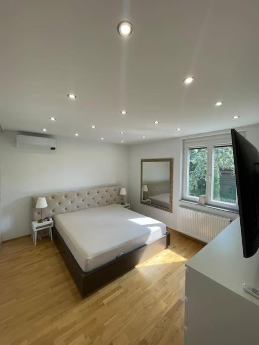 Moderne Wohnung In Der Naehe Vom Parndorf Outlet! Брукнойдорф Экстерьер фото